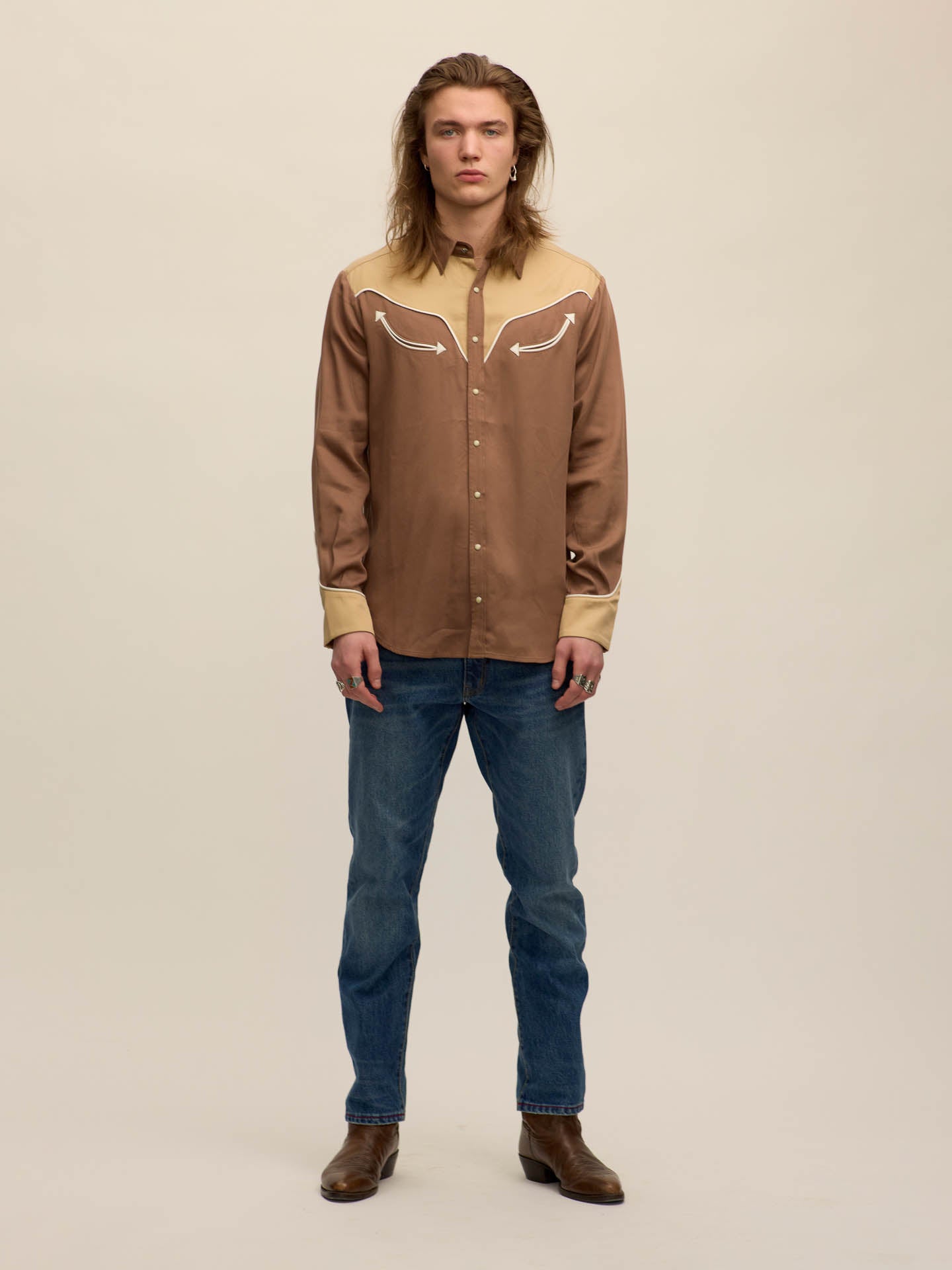 Two-tone smile pocket western shirt