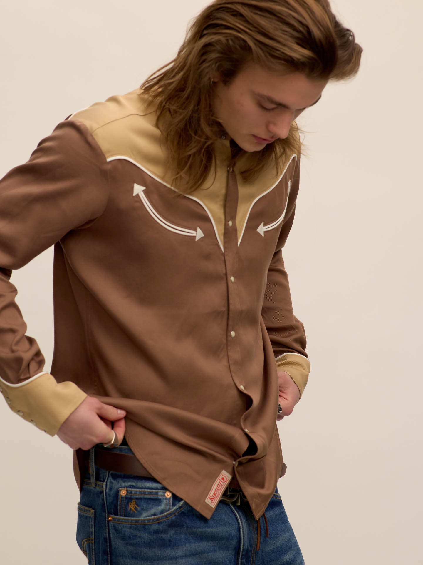 Two-tone smile pocket western shirt