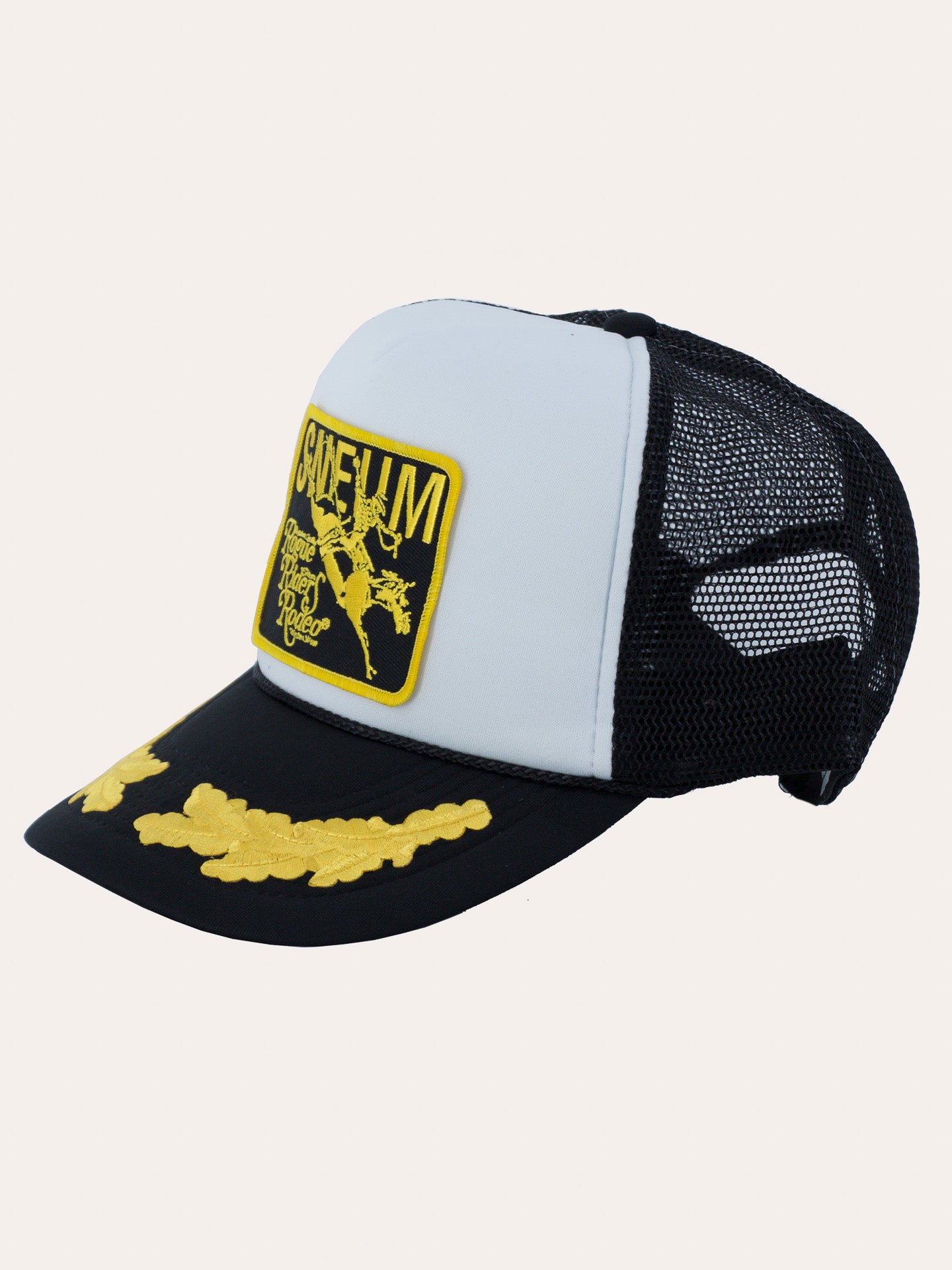 Sneum RRR logo trucker cap w. gold leaves