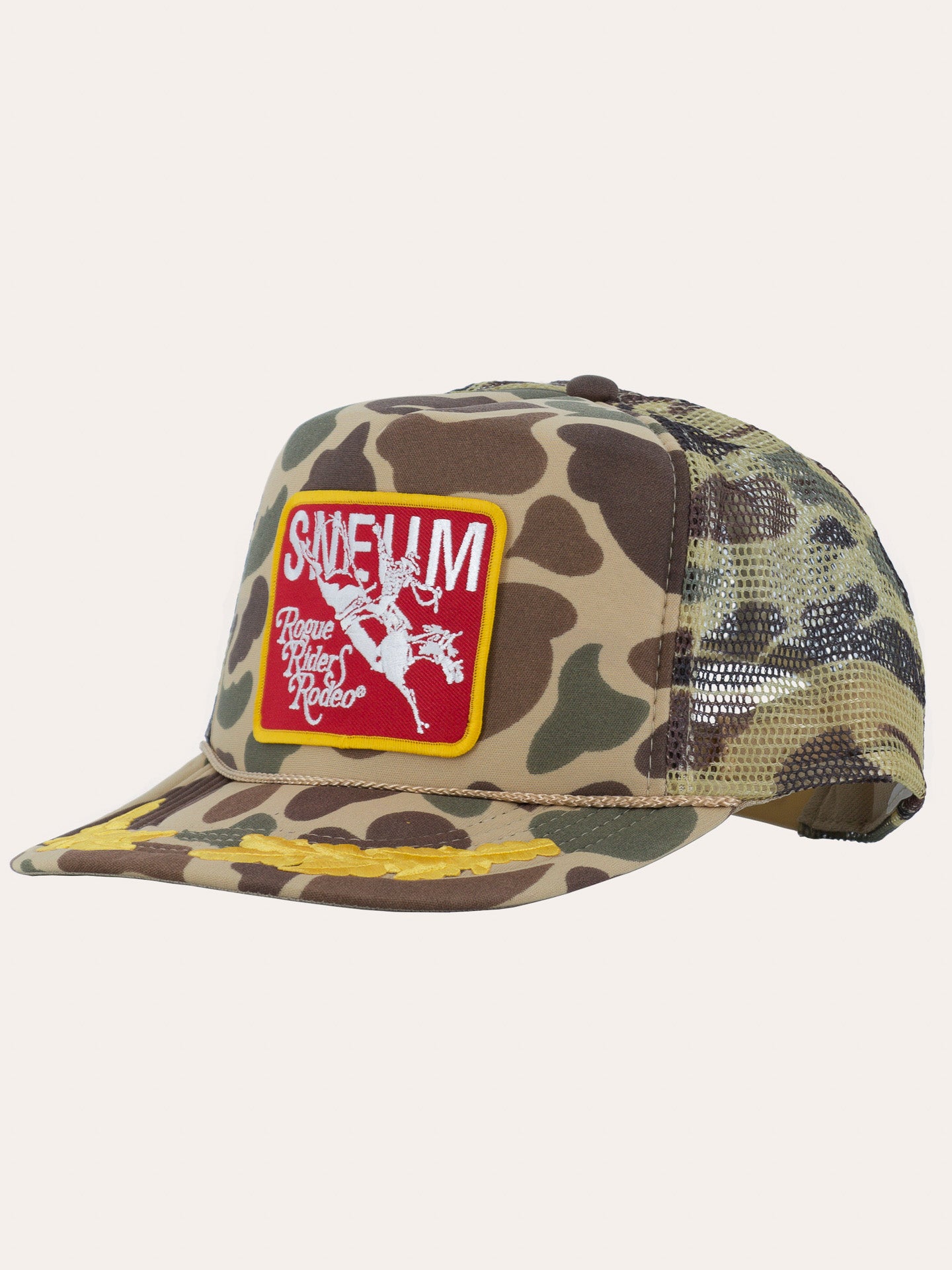 Sneum RRR logo trucker cap w. gold leaves