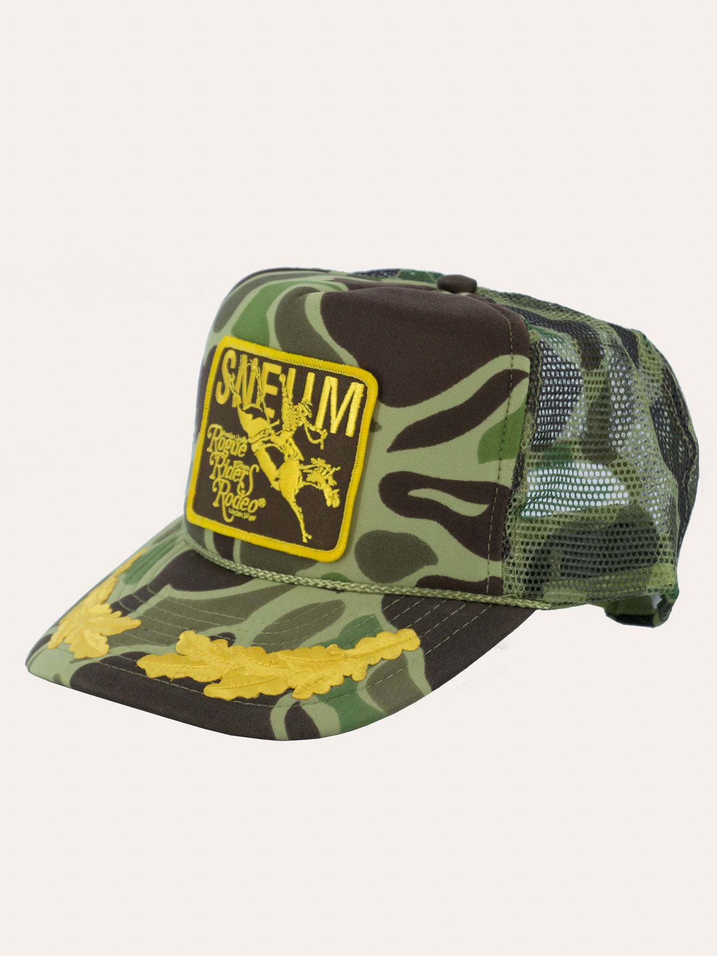 Sneum RRR logo trucker cap w. gold leaves