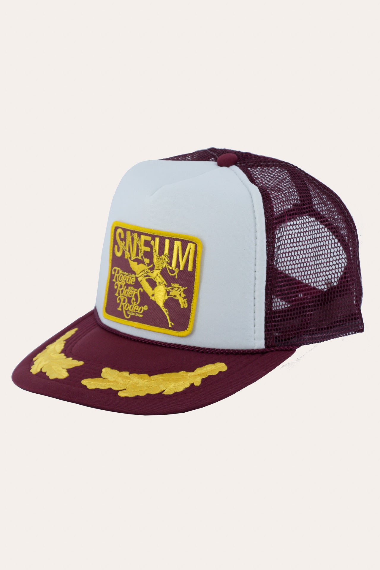 Sneum RRR logo trucker cap w. gold leaves