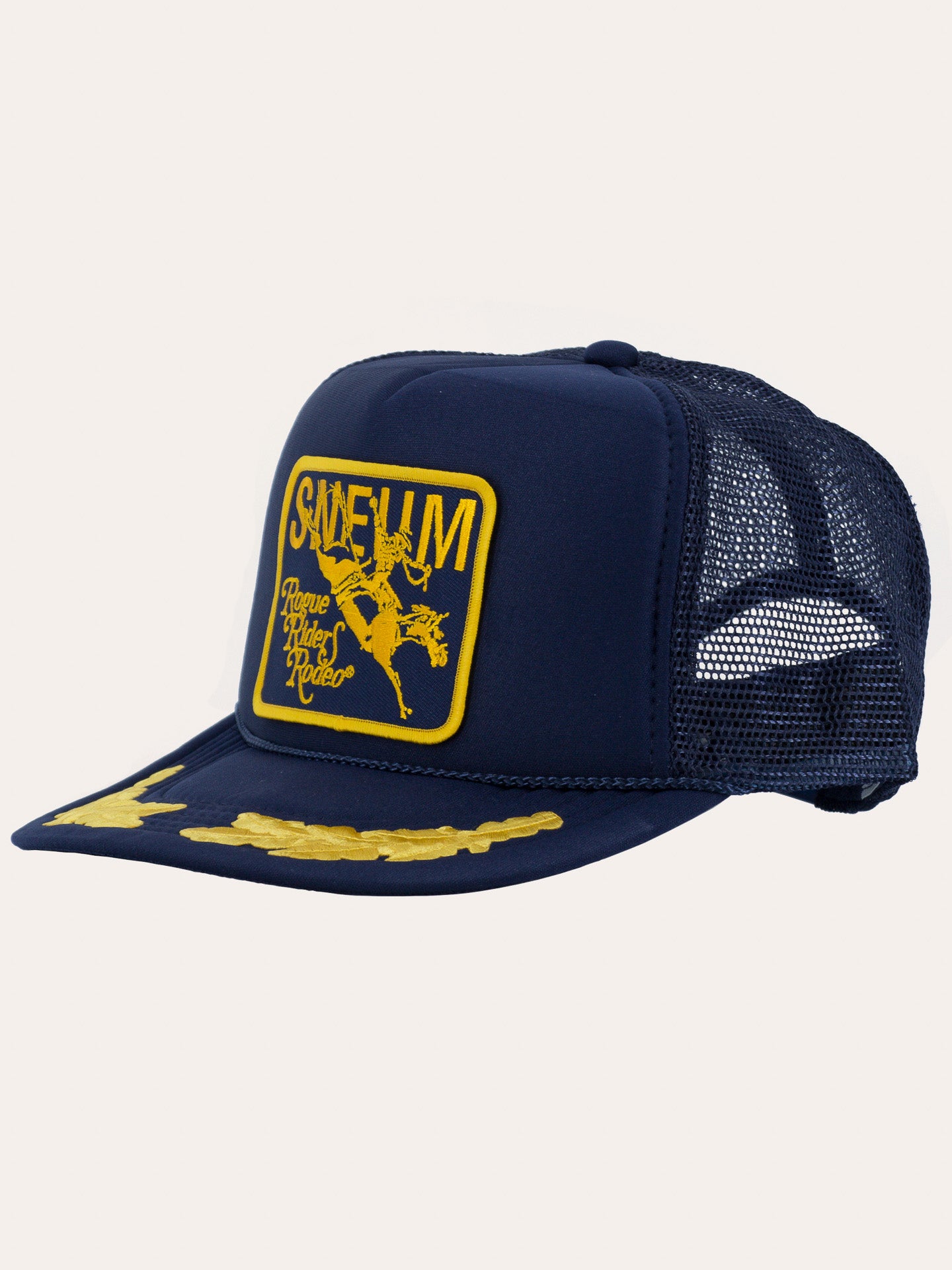 Sneum RRR logo trucker cap w. gold leaves