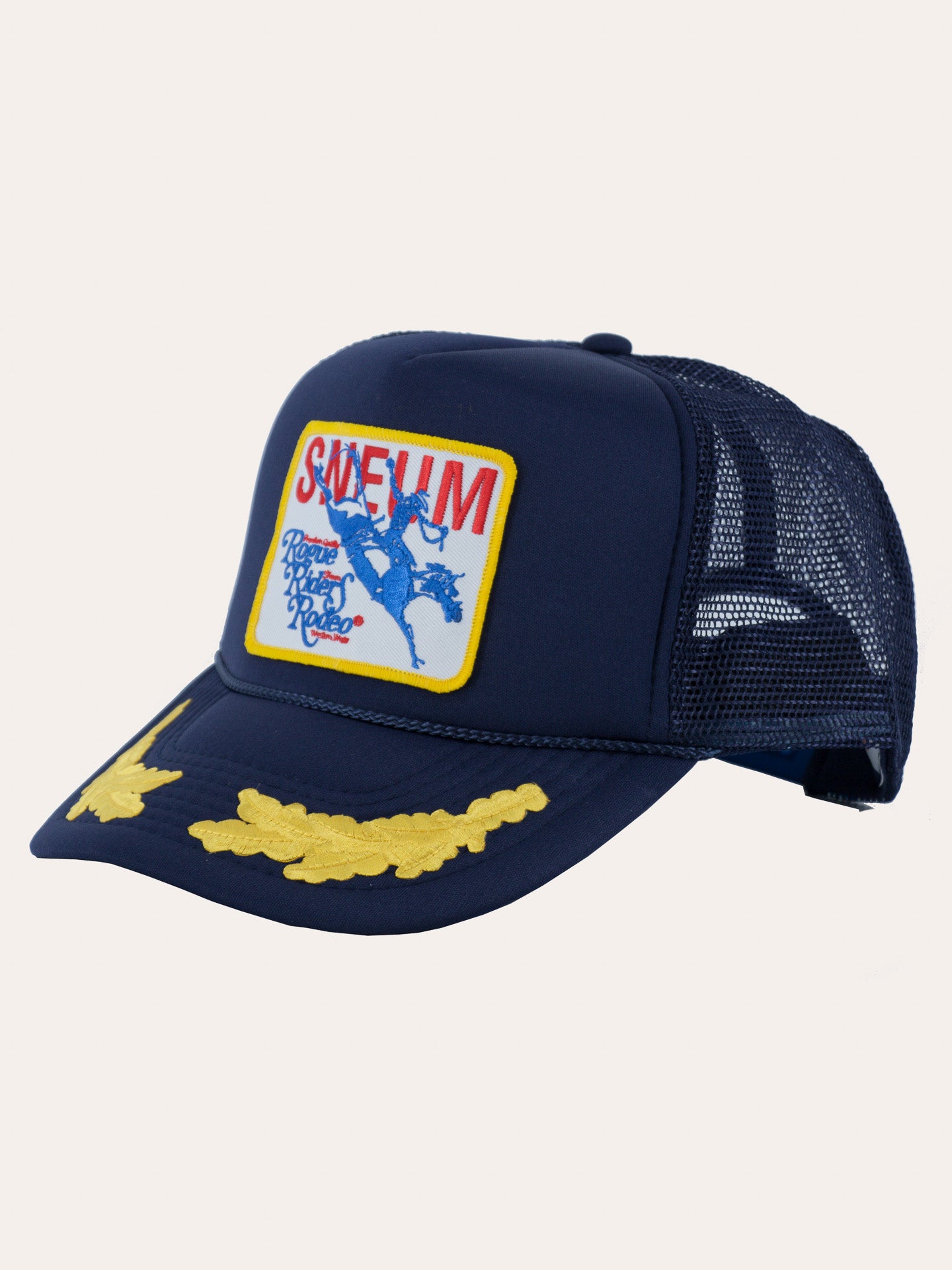 Sneum RRR logo trucker cap w. gold leaves