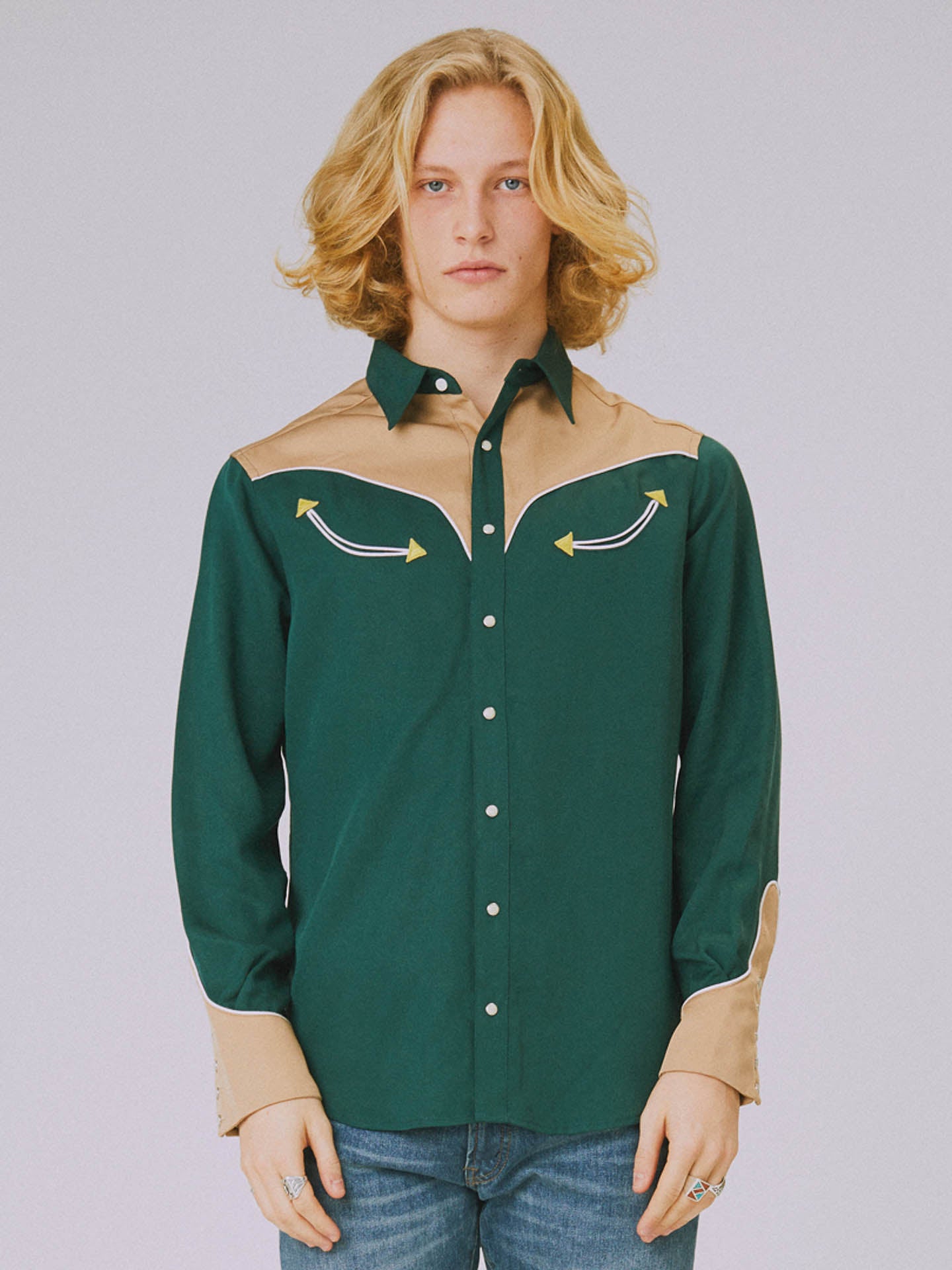 Two-tone smile pocket western shirt