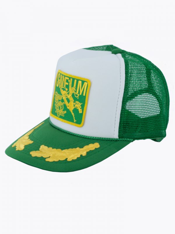 Sneum RRR logo trucker cap w. gold leaves in kelly green and white